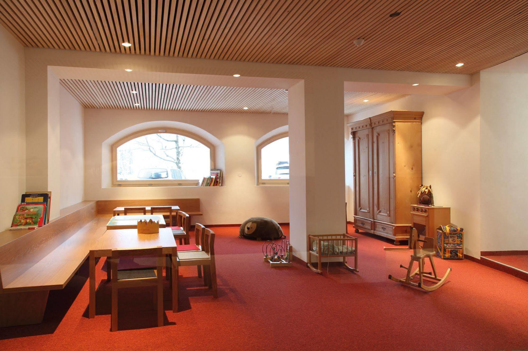 Hotel Krone In Au Au (Vorarlberg) ภายนอก รูปภาพ